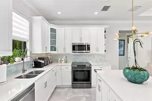2885 41st Ave NE, Other City - In The State Of Florida, FL 34120 - Photo 13
