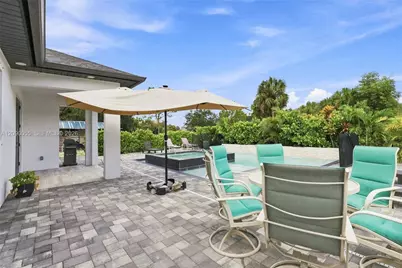 2885 41st Ave NE, Other City - In The State Of Florida, FL 34120 - Photo 25
