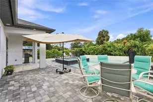 2885 41st Ave NE, Other City - In The State Of Florida, FL 34120 - Photo 25