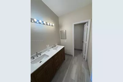 751 Sand Creek Cir #., Weston, FL 33327 - Photo 11