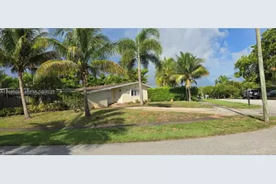 1002 W Broome St #1, Lantana, FL 33462 - Photo 23