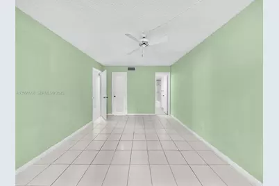 3070 NW 48th Ter #111, Lauderdale Lakes, FL 33313 - Photo 13
