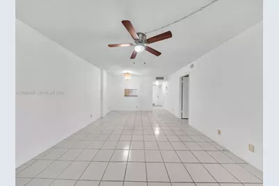3070 NW 48th Ter #111, Lauderdale Lakes, FL 33313 - Photo 11