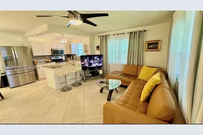 116 E Westbury E #116, Deerfield Beach, FL 33442 - Photo 3