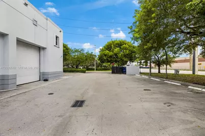 2451 NW 109th Ave #6, Sweetwater, FL 33172 - Photo 3
