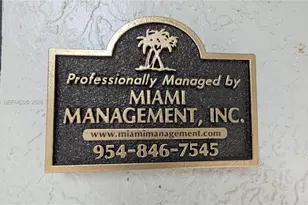 211 SW 113th Way, Pembroke Pines, FL 33025 - Photo 51