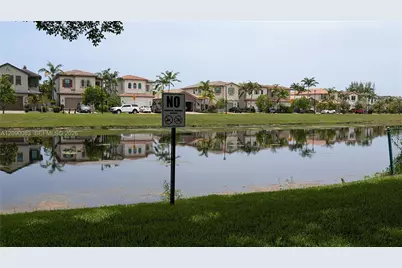 211 SW 113th Way #211, Pembroke Pines, FL 33025 - Photo 43
