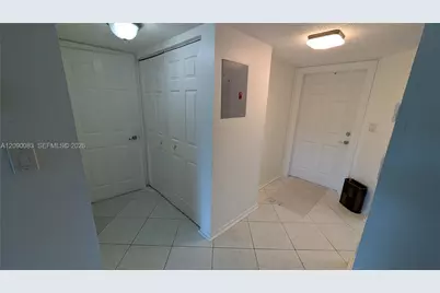 211 SW 113th Way #211, Pembroke Pines, FL 33025 - Photo 5