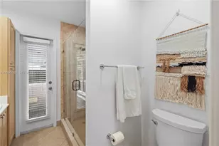 7311 Sabal Dr, Miami Lakes, FL 33014 - Photo 15