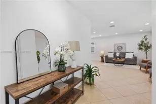 7311 Sabal Dr, Miami Lakes, FL 33014 - Photo 5