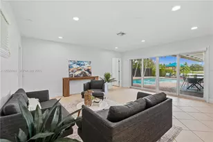 7311 Sabal Dr, Miami Lakes, FL 33014 - Photo 25