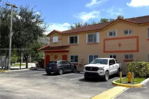 17302 NW 74th Ave, Hialeah, FL 33015 - Photo 3