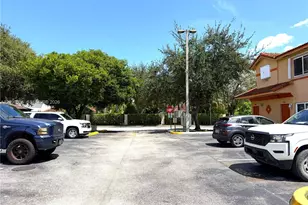 17302 NW 74th Ave, Hialeah, FL 33015 - Photo 23