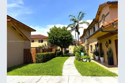 17302 NW 74th Ave #101, Hialeah, FL 33015 - Photo 27