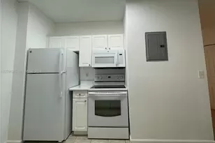 17125 N Bay Rd, Sunny Isles Beach, FL 33160 - Photo 3
