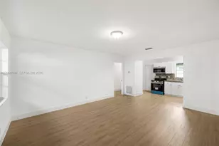 2033 Dewey St, Hollywood, FL 33020 - Photo 9
