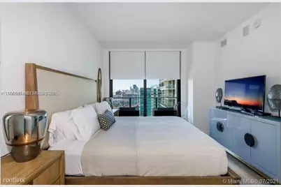 121 NE 34th St #2402, Miami, FL 33137 - Photo 9