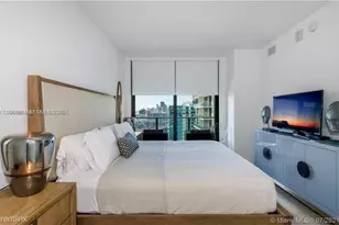 121 NE 34th St, Miami, FL 33137 - Photo 9