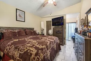 281 SW 83rd Ave, North Lauderdale, FL 33068 - Photo 17