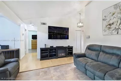 281 SW 83rd Ave, North Lauderdale, FL 33068 - Photo 5
