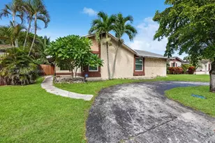281 SW 83rd Ave, North Lauderdale, FL 33068 - Photo 3