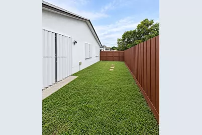 20924 Grouper Dr, Cutler Bay, FL 33189 - Photo 23
