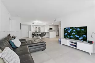 1155 Brickell Bay Dr, Miami, FL 33131 - Photo 7