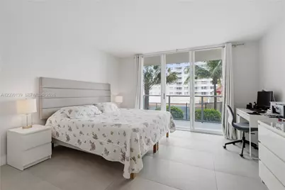 1155 Brickell Bay Dr #704, Miami, FL 33131 - Photo 9