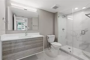1155 Brickell Bay Dr, Miami, FL 33131 - Photo 11