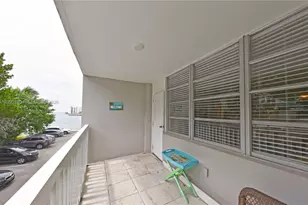 2016 Bay Dr, Miami Beach, FL 33141 - Photo 17
