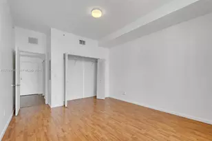 1350 NW 8th Ct, Miami, FL 33136 - Photo 11