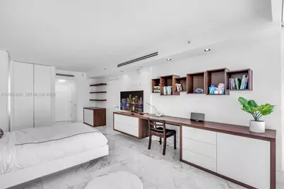 6801 Collins Ave #LPH12 (Door LPH01), Miami Beach, FL 33141 - Photo 13