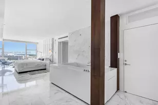 6801 Collins Ave, Miami Beach, FL 33141 - Photo 21