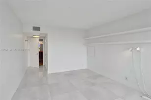 500 Three Islands Blvd, Hallandale Beach, FL 33009 - Photo 23