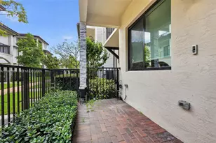4540 NW 83rd Path, Doral, FL 33166 - Photo 5