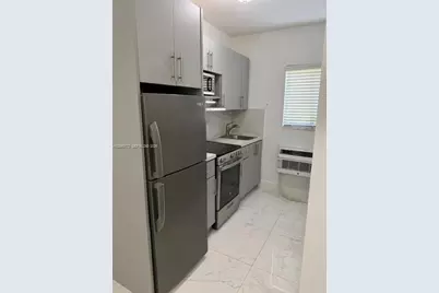 625 SW 5th Ave #8, Miami, FL 33130 - Photo 5