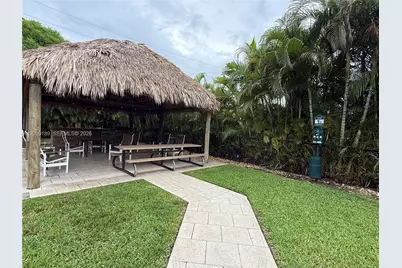[Address not provided], Fort Lauderdale, FL 33308 - Photo 3