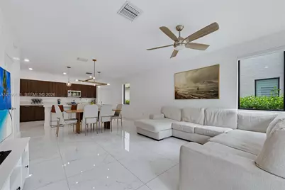 4605 NW 83rd Path, Doral, FL 33166 - Photo 5