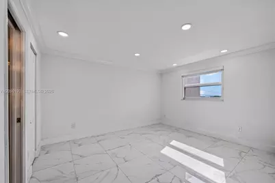 8075 NW 7th St #503, Miami, FL 33126 - Photo 23