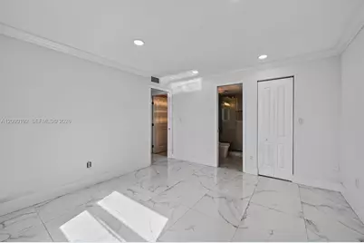 8075 NW 7th St #503, Miami, FL 33126 - Photo 25