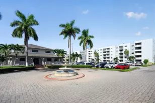 8075 NW 7th St, Miami, FL 33126 - Photo 9