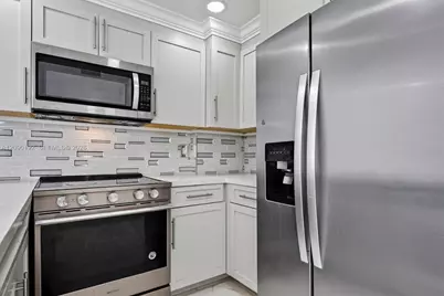 8075 NW 7th St #503, Miami, FL 33126 - Photo 19