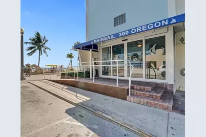 300 Oregon St #204, Hollywood, FL 33019 - Photo 3