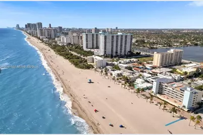 300 Oregon St #204, Hollywood, FL 33019 - Photo 17