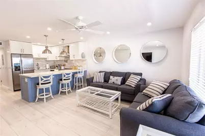 300 Oregon St #204, Hollywood, FL 33019 - Photo 5