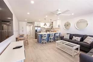 300 Oregon St, Hollywood, FL 33019 - Photo 1