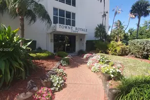 17800 Atlantic Blvd, Sunny Isles Beach, FL 33160 - Photo 3