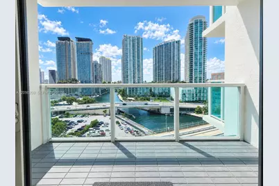 31 SE 5 St #1203, Miami, FL 33131 - Photo 3