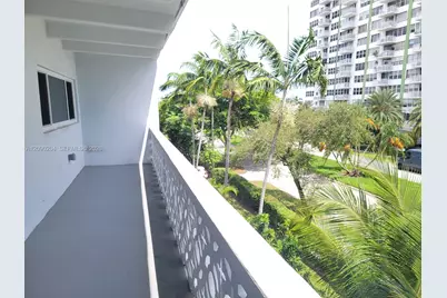 2005 Sans Souci Blvd #305, North Miami, FL 33181 - Photo 25