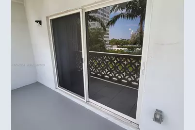 2005 Sans Souci Blvd #305, North Miami, FL 33181 - Photo 3